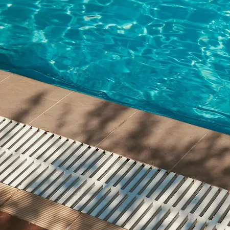Electra Hotel 4*