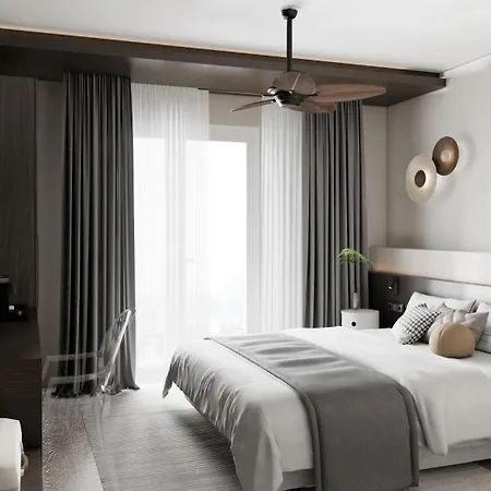 Electra Hotel 4*